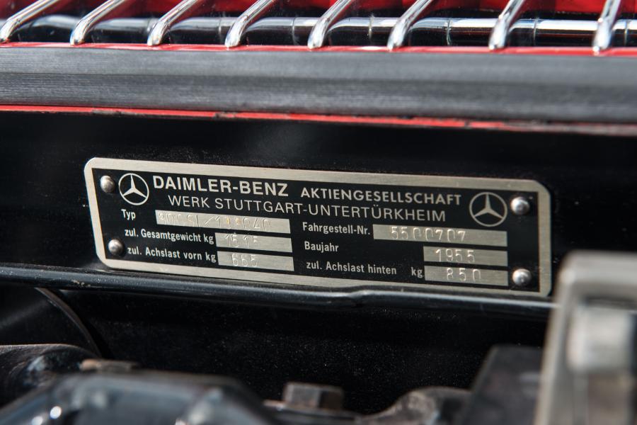  Mercedes-Benz 300 SL Gullwing Coupe 1956 года  (фото 14 из 46)